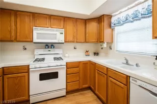 Photo #2: 2131206 Listing 