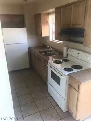 Photo #2: 2131331 Listing 