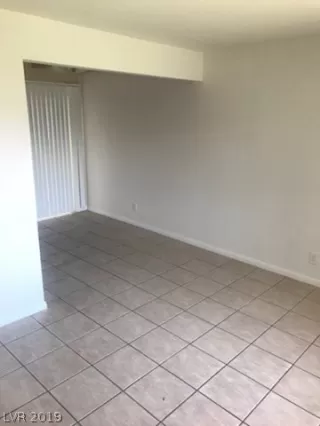 Photo #4: 2131331 Listing 