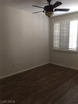 Photo #3: 2131360 Listing 