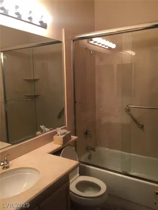 Photo #5: 2131360 Listing 