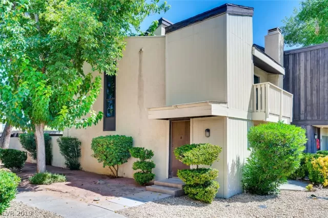 MLS: 2131435 Condo For Sale