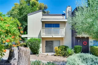 Photo #1: 2131435 Listing