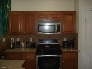 Photo #4: 2131453 Listing 