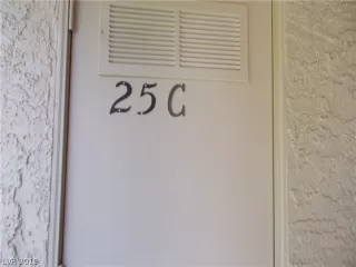 Photo #5: 2131494 Listing 