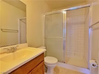 Photo #6: 2131563 Listing 