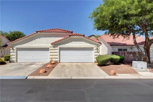 MLS: 2131593 Condo For Sale