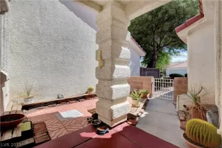 Photo #5: 2131593 Listing 