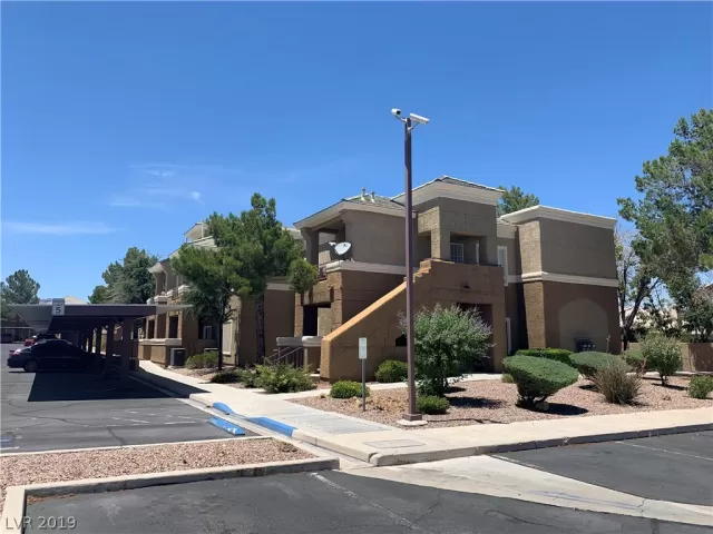 MLS: 2131596 Condo For Sale