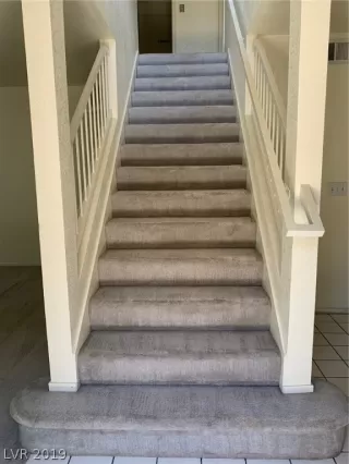 Photo #5: 2131677 Listing