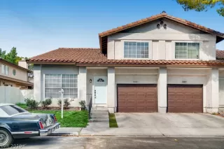 Photo #1: 2131719 Listing