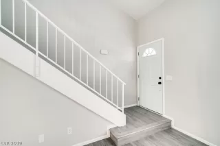 Photo #3: 2131719 Listing