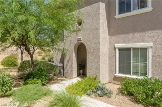 Photo #2: 2131722 Listing 