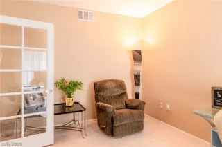 Photo #5: 2131722 Listing 