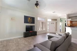 Photo #3: 2131724 Listing