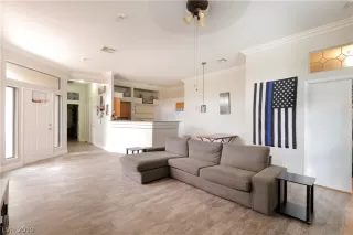 Photo #6: 2131724 Listing