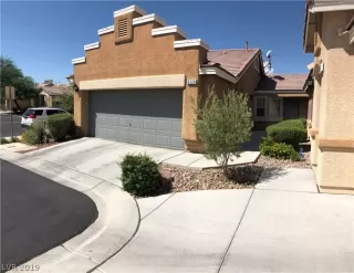 Photo #1: 2131738 Listing