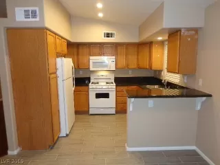 Photo #5: 2131747 Listing 