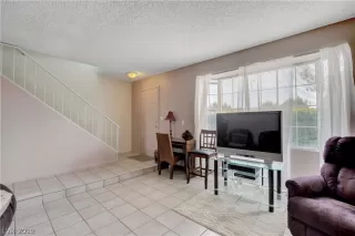 Photo #3: 2131800 Listing 