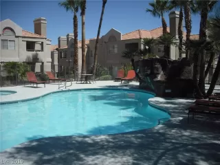 Photo #3: 2131814 Listing 