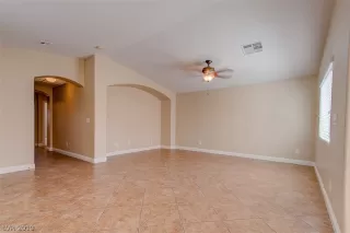 Photo #3: 2131837 Listing 