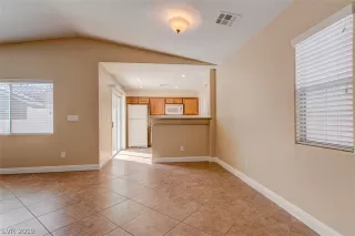 Photo #5: 2131837 Listing 