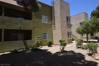 Photo #2: 2131893 Listing