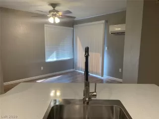 Photo #2: 2131894 Listing