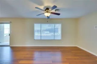 Photo #4: 2132905 Listing 