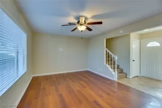 Photo #5: 2132905 Listing 