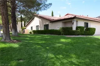 Photo #1: 2132909 Listing