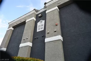 Photo #2: 2132933 Listing