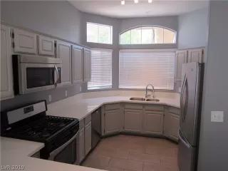 Photo #2: 2132947 Listing 