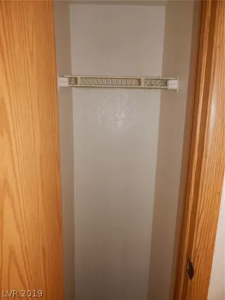 Photo #4: 2132983 Listing 