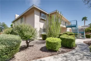 Photo #1: 2132994 Listing