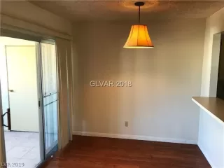 Photo #6: 2133087 Listing 