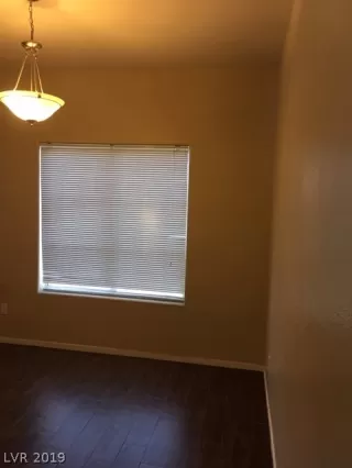 Photo #5: 2133091 Listing 