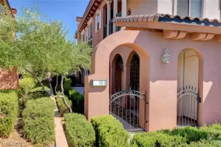 Photo #1: 2133093 Listing