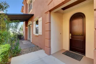 Photo #3: 2133093 Listing