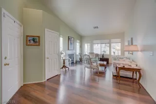 Photo #2: 2133155 Listing