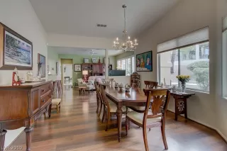 Photo #5: 2133155 Listing