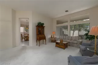 Photo #4: 2133190 Listing 