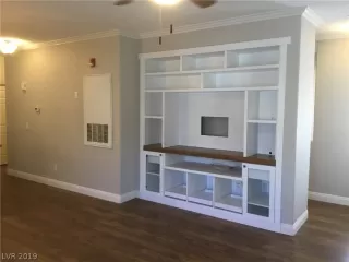 Photo #4: 2133257 Listing 