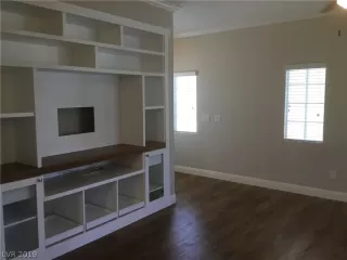 Photo #5: 2133257 Listing 