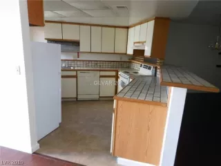 Photo #4: 2133271 Listing 