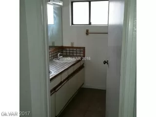 Photo #5: 2133271 Listing 