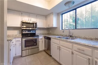 Photo #6: 2133272 Listing 