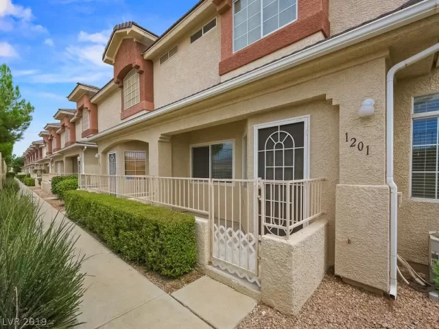 MLS: 2133274 Condo For Sale