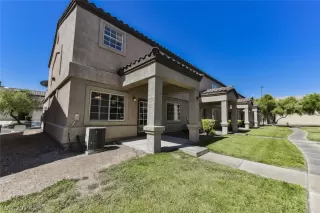 Photo #1: 2133295 Listing 