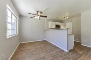 Photo #4: 2133295 Listing 